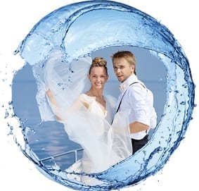 Wedding - Groom and Bride in Splash